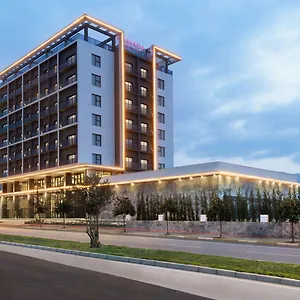Ramada By Wyndham Otel